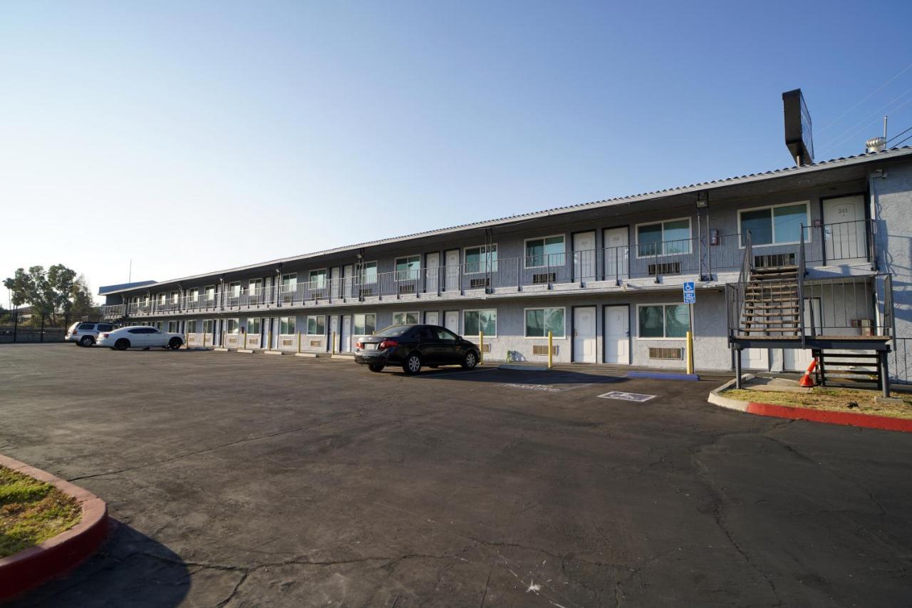 Airport Stay Motel Ontario Exterior photo